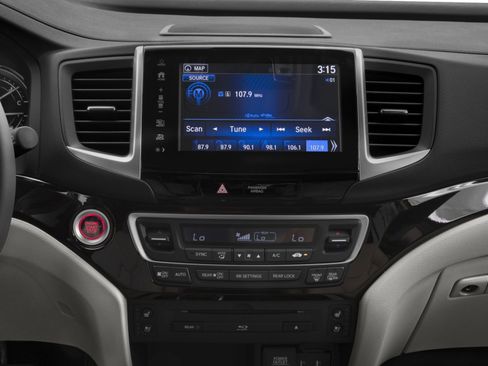 Used 2017 Honda Pilot Elite image 10