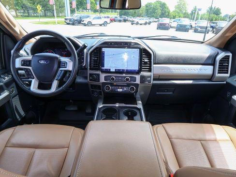 Used 2022 Ford F250 Lariat w/ Lariat Value Package AWD/4WD image 18