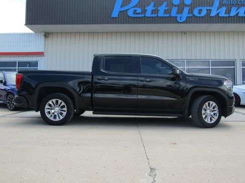 Used 2023 GMC Sierra 1500 Denali w/ Denali Reserve Package AWD/4WD image 2