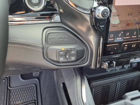 New 2025 RAM 2500 Limited image 14