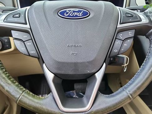 Used 2013 Ford Fusion SE FWD image 40