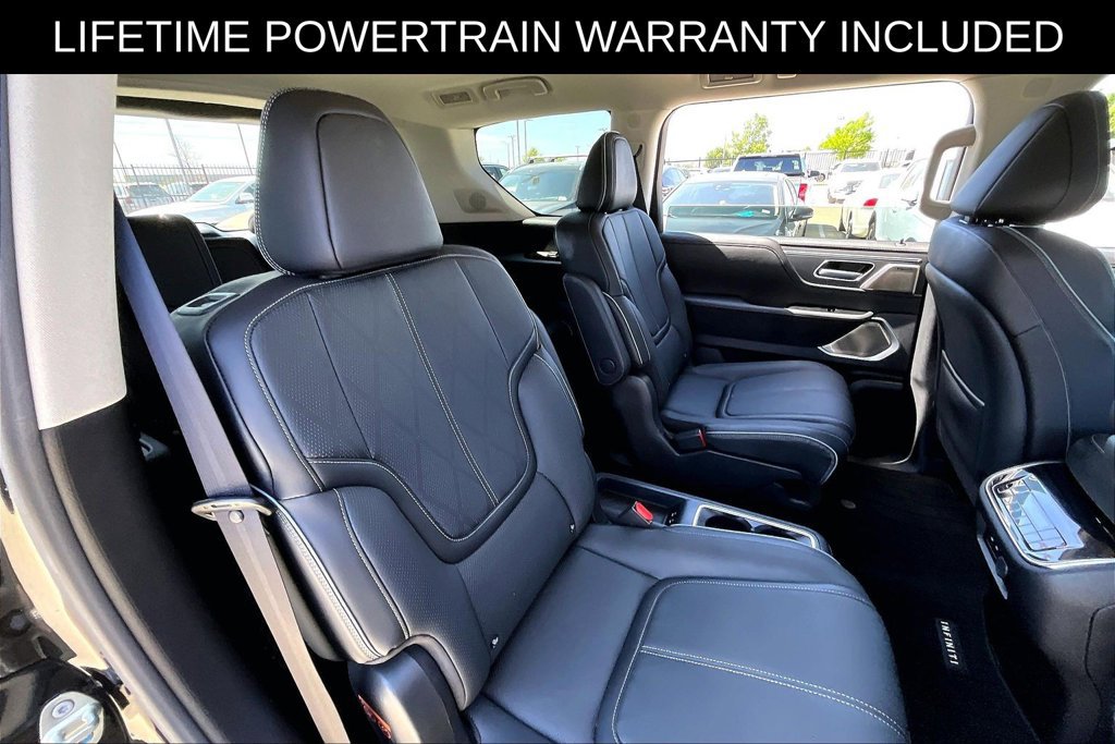 Used 2025 INFINITI QX80 Sensory AWD/4WD image 36