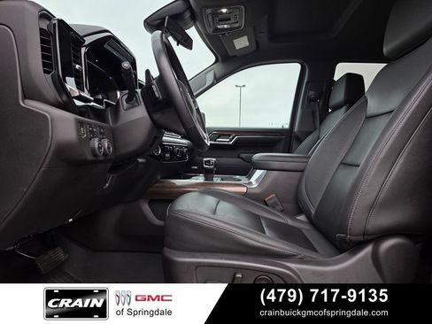 Used 2024 Chevrolet Silverado 1500 LT Trail Boss w/ Convenience Package II AWD/4WD image 11