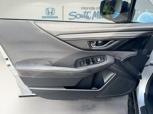 Used 2020 Subaru Outback Premium image 18