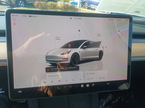 Used 2023 Tesla Model 3 Performance image 27
