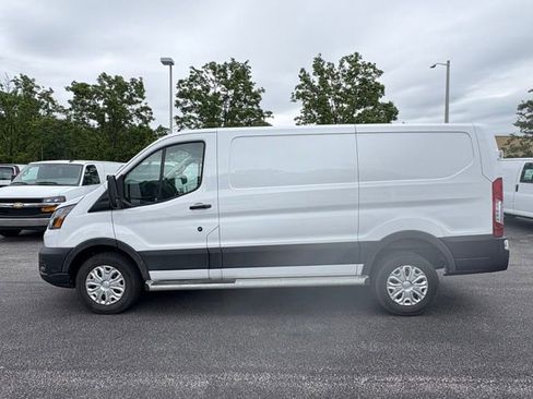 Used 2024 Ford Transit 250 Low Roof w/ Exterior Upgrade Package RWD image 2