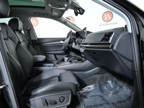 Used 2024 Audi Q5 2.0T Premium Plus w/ Premium Plus Package image 11