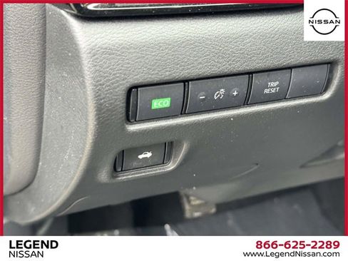 Certified 2023 Nissan Sentra SV image 18