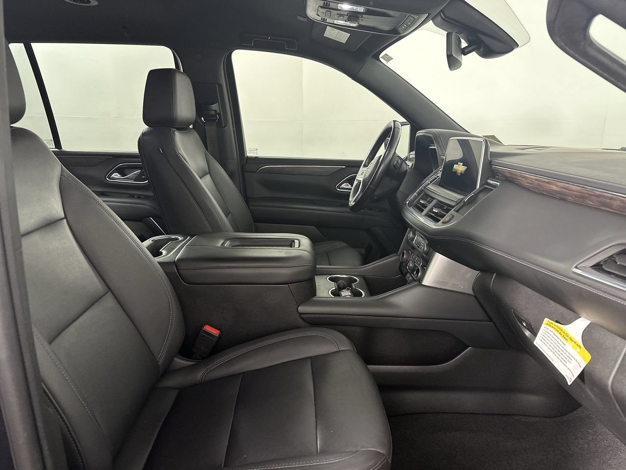 Used 2022 Chevrolet Tahoe LT w/ Luxury Package RWD image 12