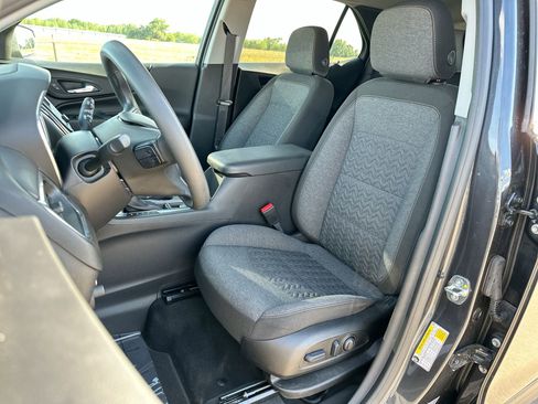 Used 2023 Chevrolet Equinox LT FWD image 11