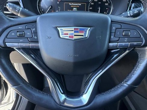 Used 2024 Cadillac XT6 Premium Luxury image 25