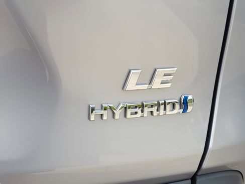 Certified 2024 Toyota RAV4 LE image 30