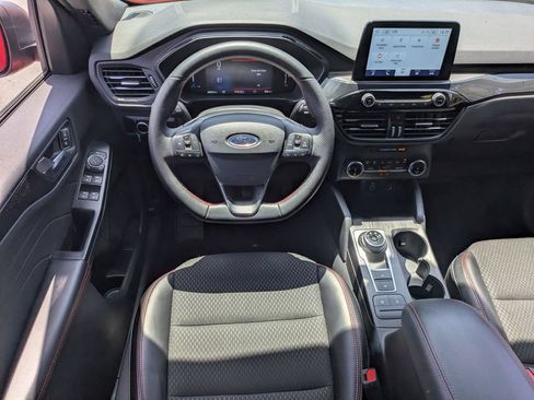 Used 2025 Ford Escape ST-Line AWD/4WD image 25