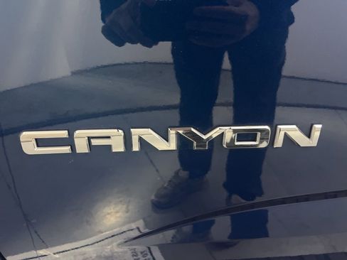 Used 2019 GMC Canyon SLT w/ Trailering Package image 39