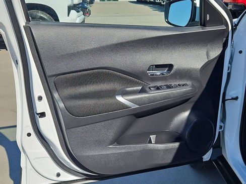 Used 2024 Nissan Kicks SV FWD image 21