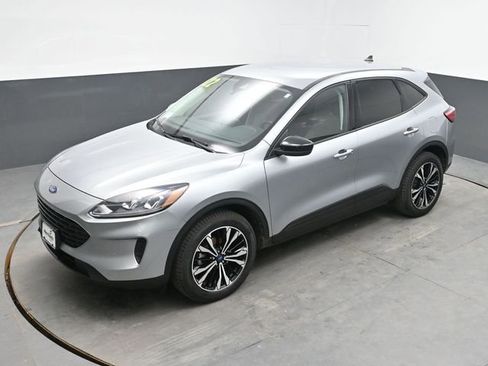 Used 2022 Ford Escape SE w/ SE Sport Appearance Package AWD/4WD image 18