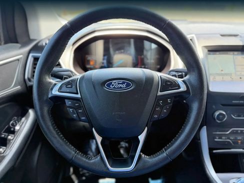 Used 2018 Ford Edge SEL w/ Equipment Group 201A FWD image 24