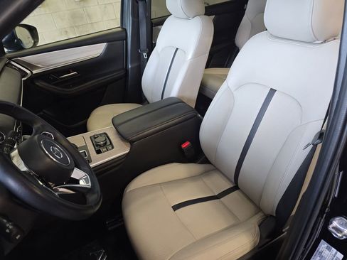 Used 2024 MAZDA CX-90 3.3 Turbo w/ Premium Package AWD/4WD image 17
