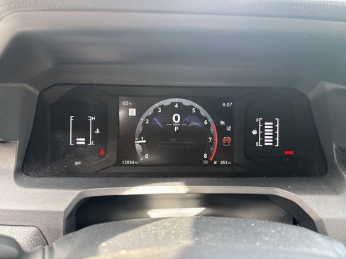 Certified 2025 Toyota 4Runner SR5 AWD/4WD image 21