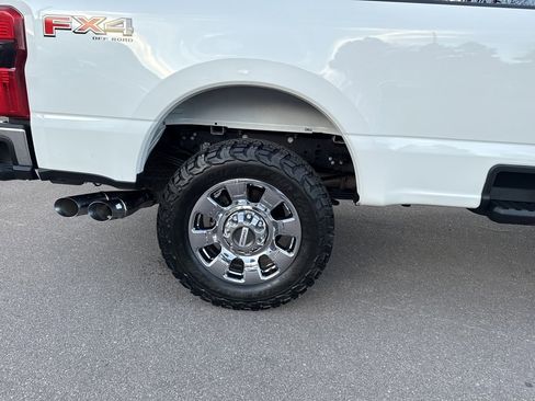 Certified 2025 Ford F350 Lariat w/ Lariat Ultimate Package image 33