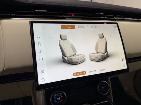 Used 2023 Land Rover Range Rover Long Wheelbase SE image 27