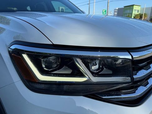Certified 2023 Volkswagen Atlas SE FWD image 4