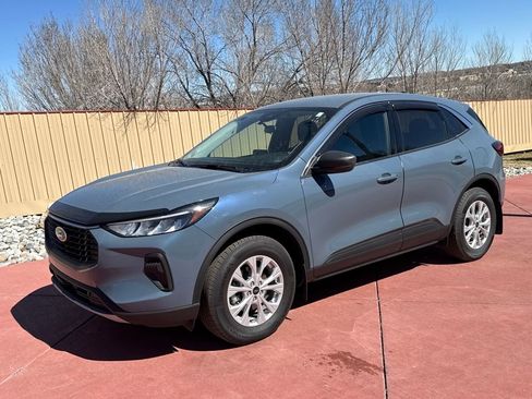 Used 2024 Ford Escape Active image 3