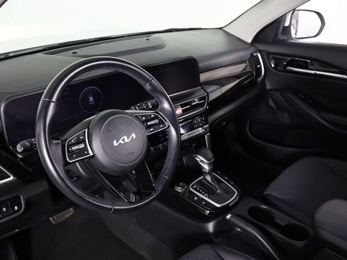 Used 2024 Kia Seltos S AWD/4WD image 25