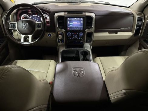 Used 2018 RAM 1500 Laramie w/ Convenience Group image 10