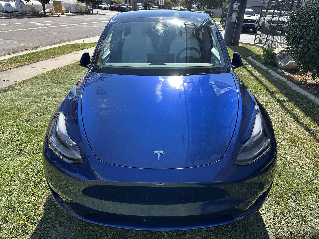Used 2024 Tesla Model Y Long Range AWD/4WD image 12