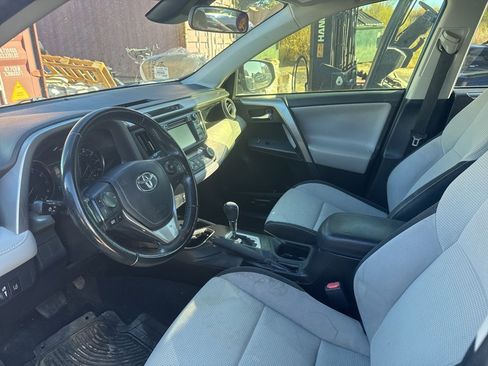 Used 2017 Toyota RAV4 XLE image 5