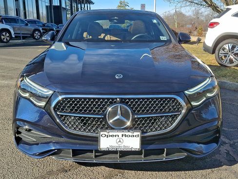 Used 2026 Mercedes-Benz E 350 4MATIC Sedan image 2