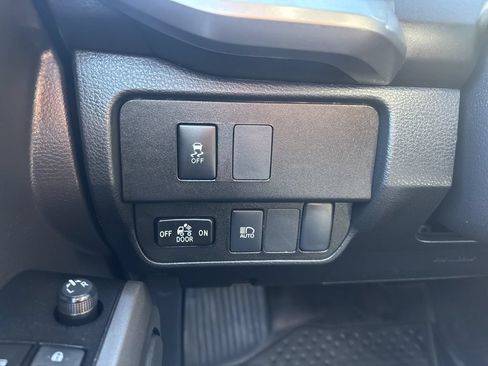 Used 2022 Toyota Tacoma SR5 w/ Technology Package AWD/4WD image 28