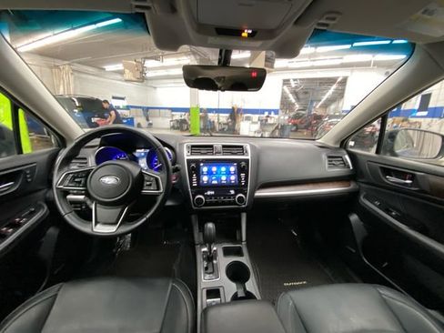 Used 2019 Subaru Outback 3.6R Limited AWD/4WD image 27