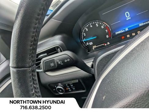 Used 2023 Ford Explorer XLT w/ Equipment Group 202A AWD/4WD image 27