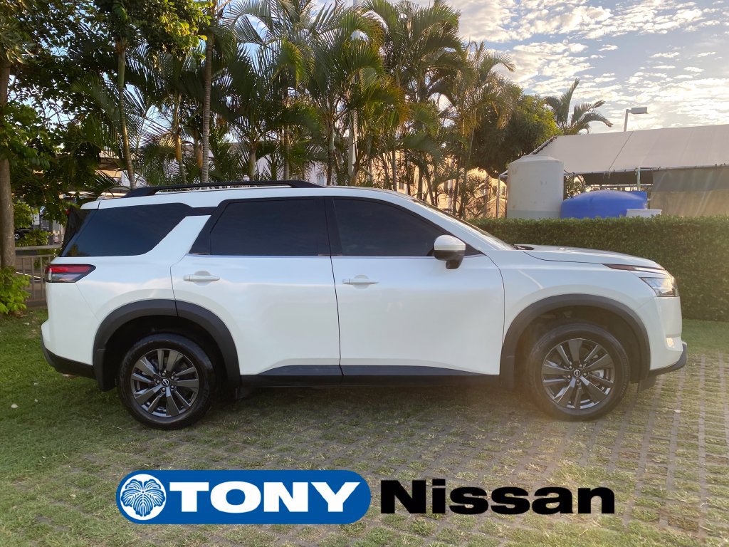 Used 2022 Nissan Pathfinder SV FWD image 8