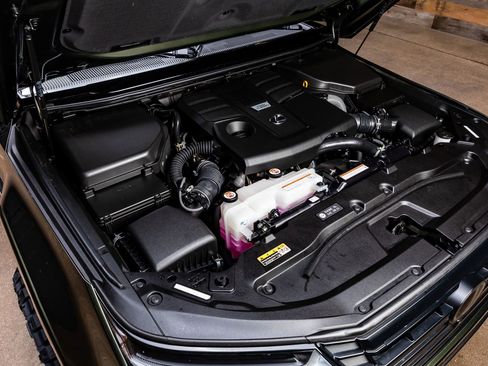 Used 2025 Lexus GX 550 w/ Accessory Package (Z1) AWD/4WD image 41