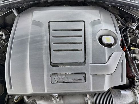 Used 2026 Land Rover Range Rover Velar Dynamic SE image 32