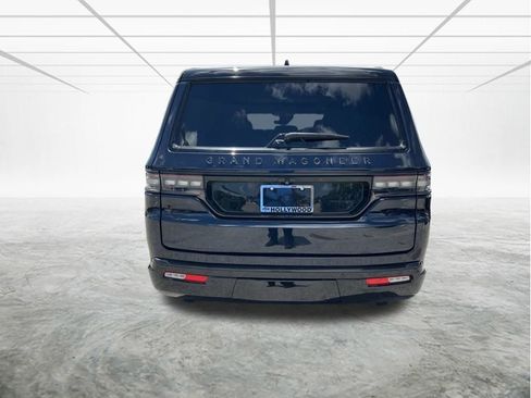 Used 2024 Jeep Grand Wagoneer Series II w/ Quick Order Packagew 28T image 5