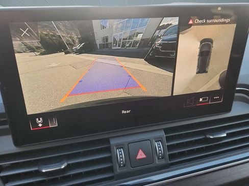 Used 2023 Audi Q5 e Premium Plus w/ Premium Plus Package image 28