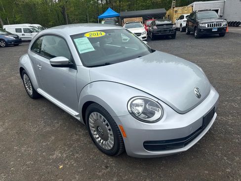 Used 2014 Volkswagen Beetle 1.8T FWD image 1