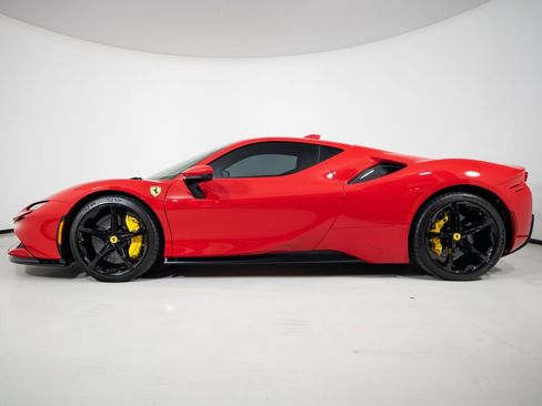 Used 2023 Ferrari SF90 Stradale image 18