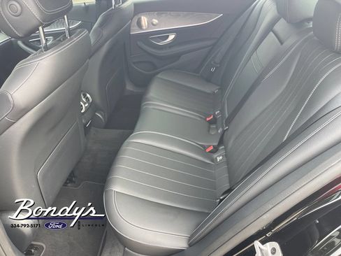 Used 2022 Mercedes-Benz E 350 Sedan image 11