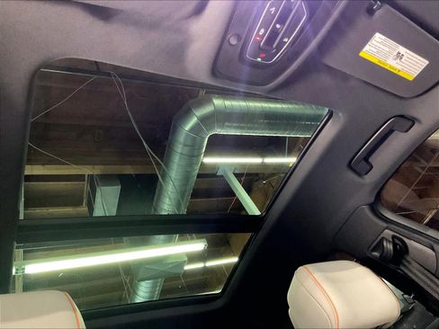 Used 2023 Audi e-tron Chronos w/ Chronos Package image 23