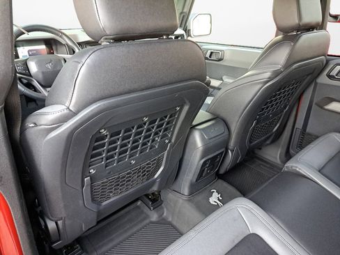 Used 2023 Ford Bronco Black Diamond image 13