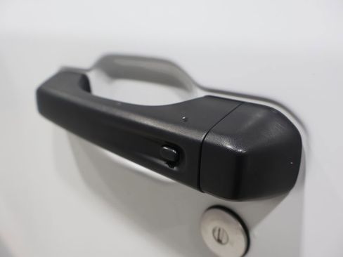 Used 2021 Jeep Wrangler Unlimited Sahara w/ Cold Weather Group image 10