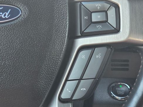 Used 2019 Ford F250 Platinum w/ Platinum Ultimate Package AWD/4WD image 18