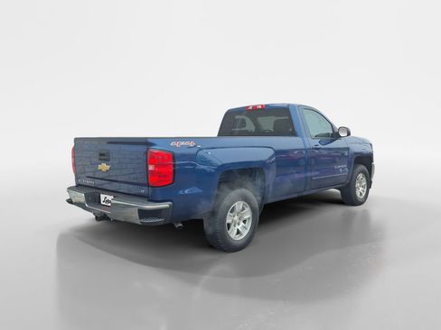 Used 2017 Chevrolet Silverado 1500 LT w/ LT Convenience Package image 4