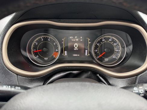 Used 2015 Jeep Cherokee Latitude image 27