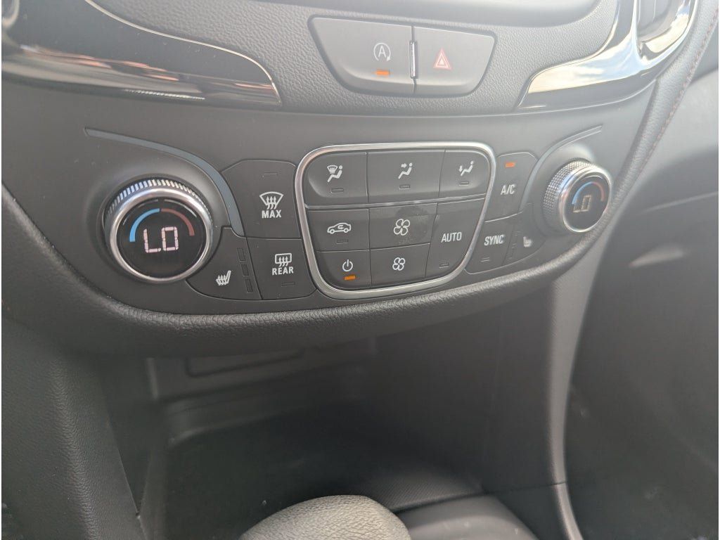 Used 2024 Chevrolet Equinox RS w/ LPO, Floor Liner Package AWD/4WD image 19